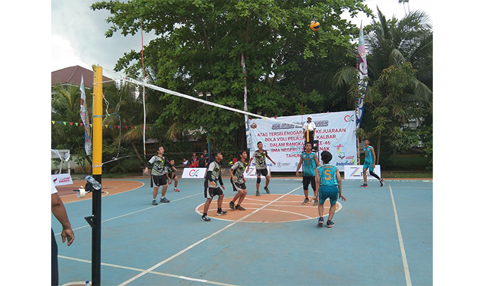 Tim Voli Putra SMPN 11 Melaju, Bertemu SMPN 5