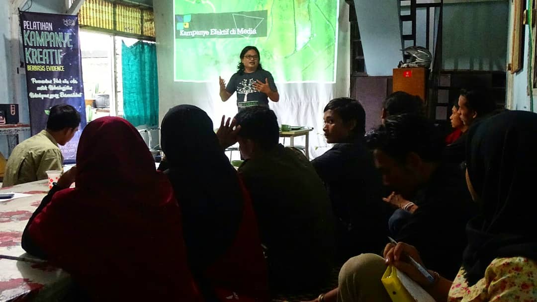 Gelar Pelatihan Kampanye Berbasis Evidence, Walhi Kalbar Libatkan Mapala