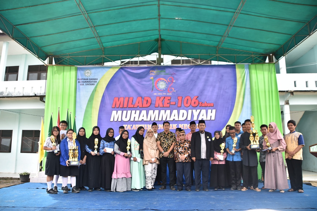 pimpinan-daerah-muhammadiyah-pdm-kabupaten-sintang-menggelar-peringatan-milad-muhammadiyah-0.jpg