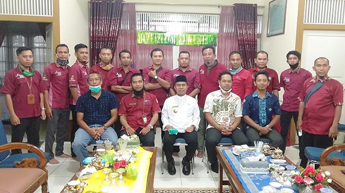 pkh-kabupaten-sambas-atbah-romin-suhaili-rf.jpg