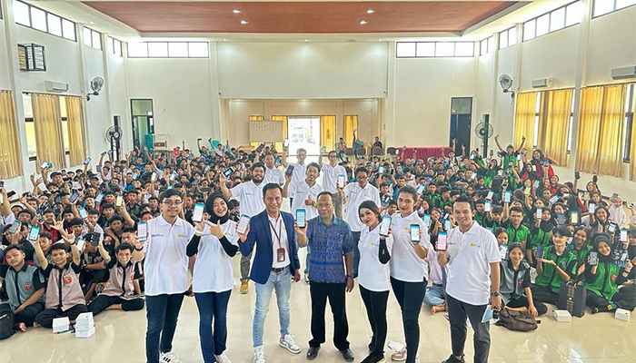 pln-gelar-program-pln-mobile-goes-to-school-di-sekolah-menengah-kejuruan-negeri-1.jpg