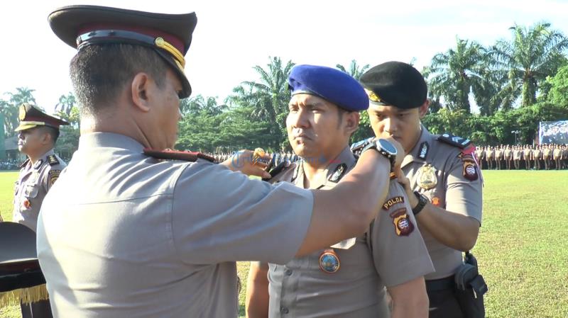 1005 Polisi di Polda Kalbar Naik Pangkat - polisi-polda-naik-pangkat-1.jpg