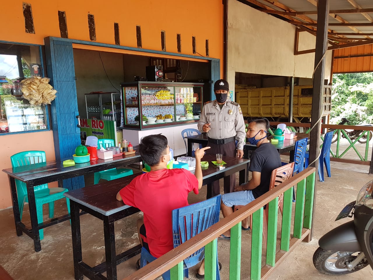 Polsek Kalis Gencar Berikan Imbauan pada Masyarakat Untuk Patuhi Protokol Kesehatan