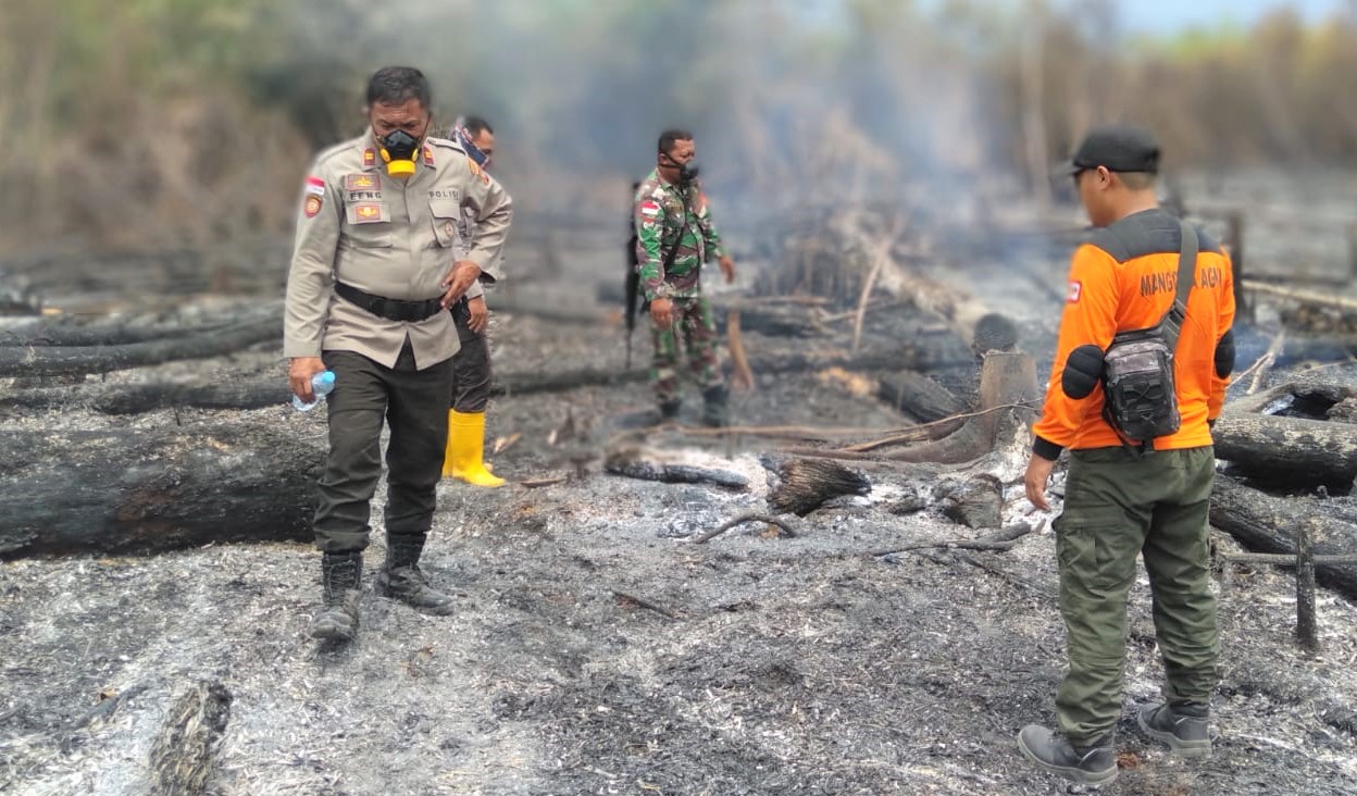 Waka Polsek Entikong Pimpin Pengecekan Titik Hotspot