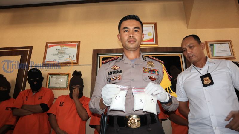 Polresta Pontianak Rilis Tangkapan Narkoba Sepanjang Awal Tahun 2019, Jaringan Lintas Provinsi - polresta-pontianak-rilis-sabu-5.jpg