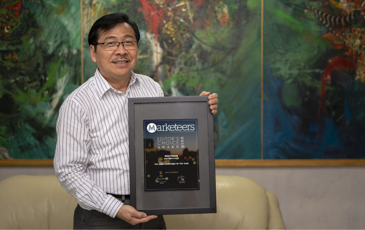 polytron-menerima-penghargaan-marketeers-editors-choice-award-2018.jpg