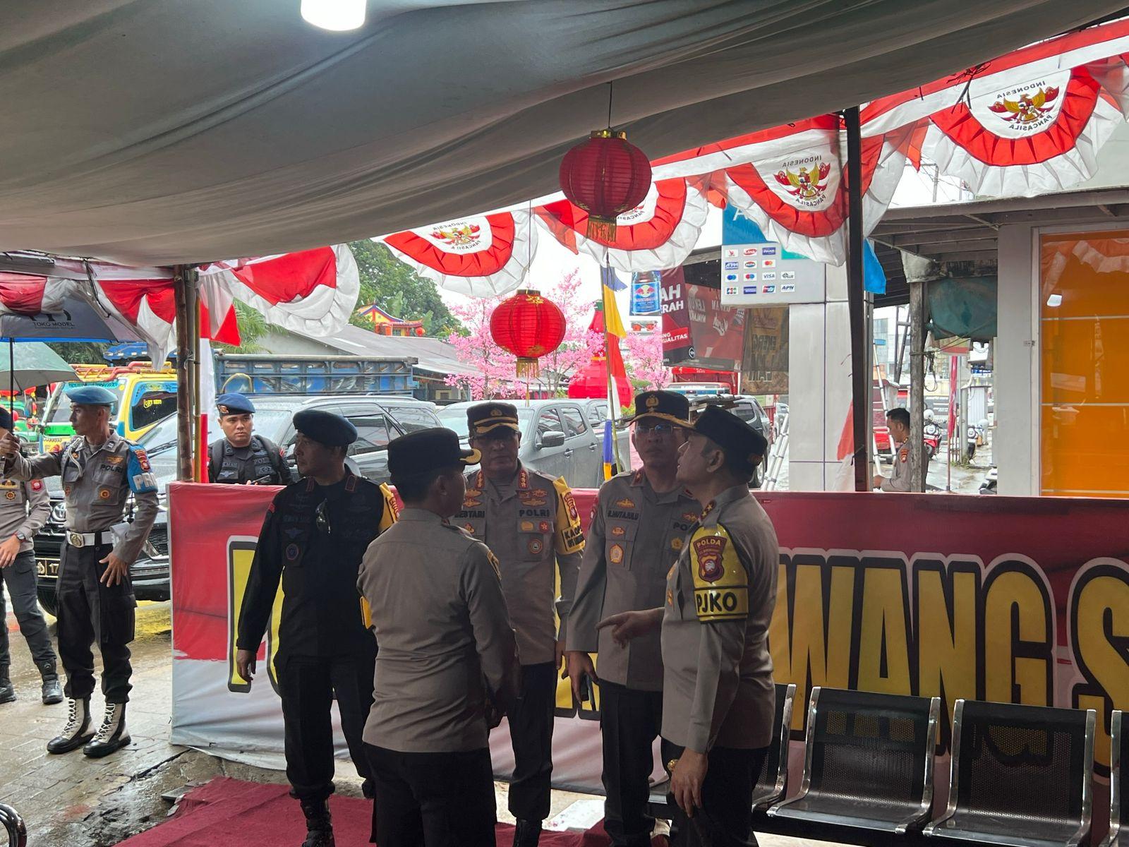 pos-pengaman-imlek-tinjau.jpg