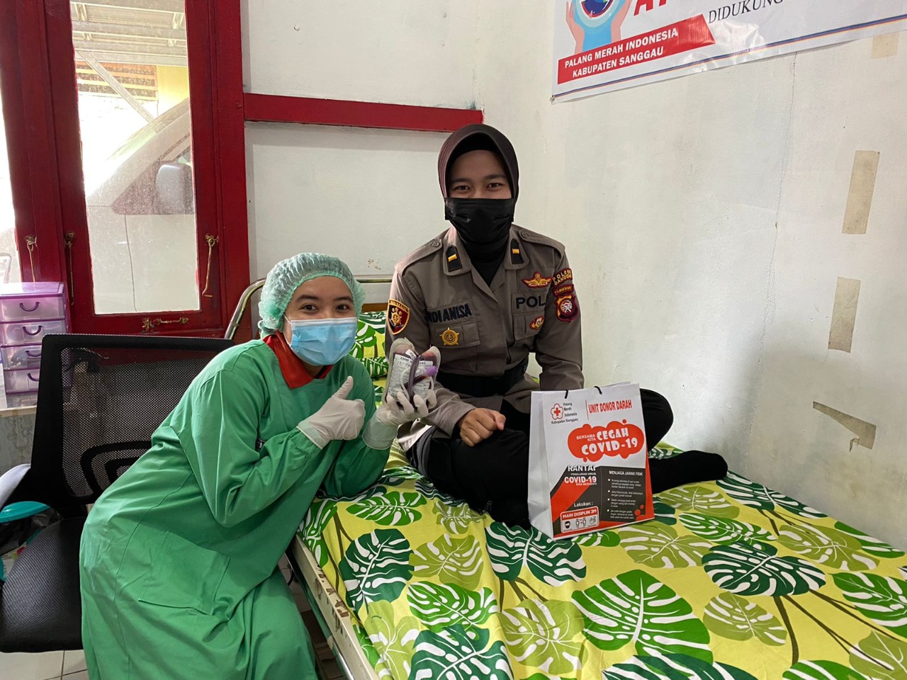 Sambut Hari Jadi Polwan ke-73, Polwan Polres Sanggau Gelar Bakti Sosial