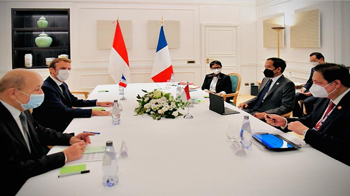 presiden-jokowi-saat-mengadakan-pertemuan-bilateral-dengan-presiden-prancis.jpg