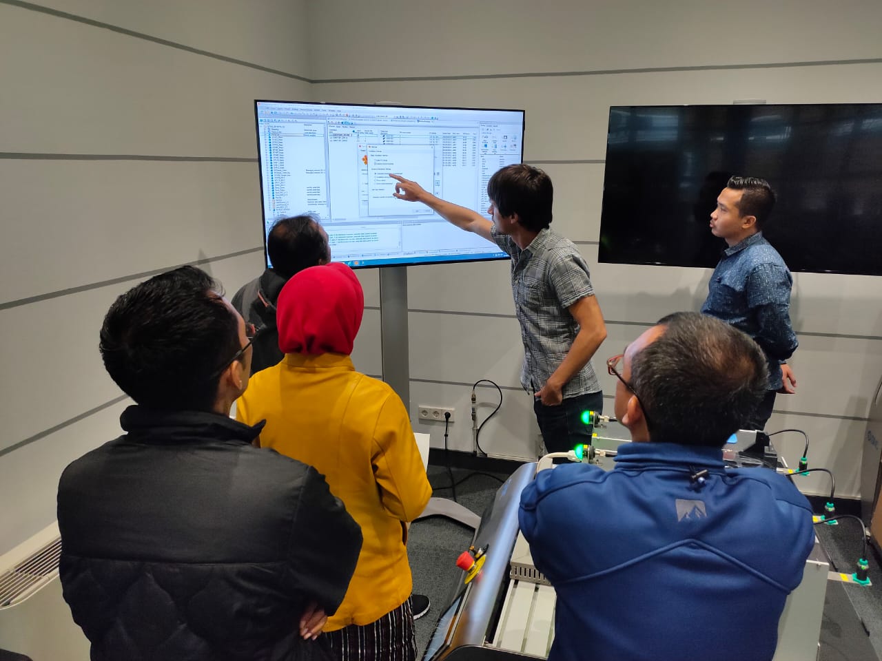 SMK SMTI Pontianak Siap Bergerak Serentak Wujudkan Merdeka Belajar