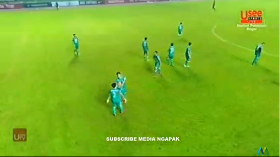 pss-sleman-vs-semen-padang-di-stadion-pakansari-cibinong-98.jpg
