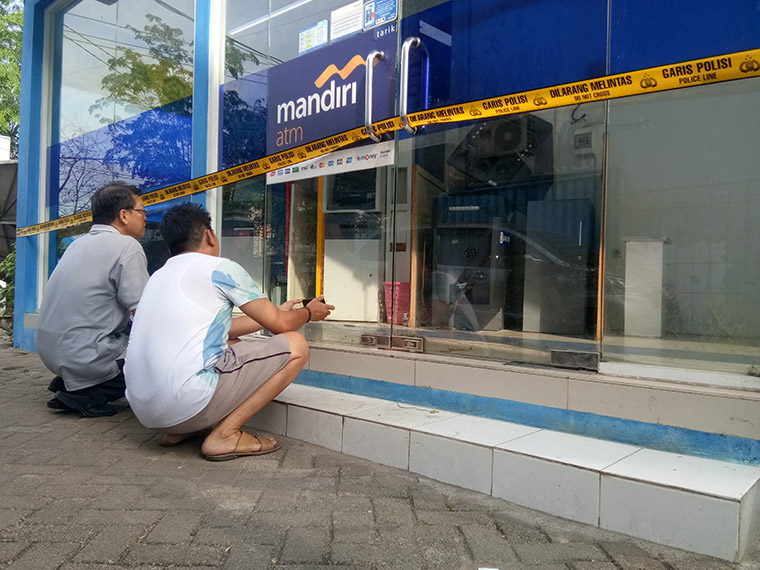 ATM  BRI Samping Pasar Pagi Dibobol, Berikut Penuturan Saksi