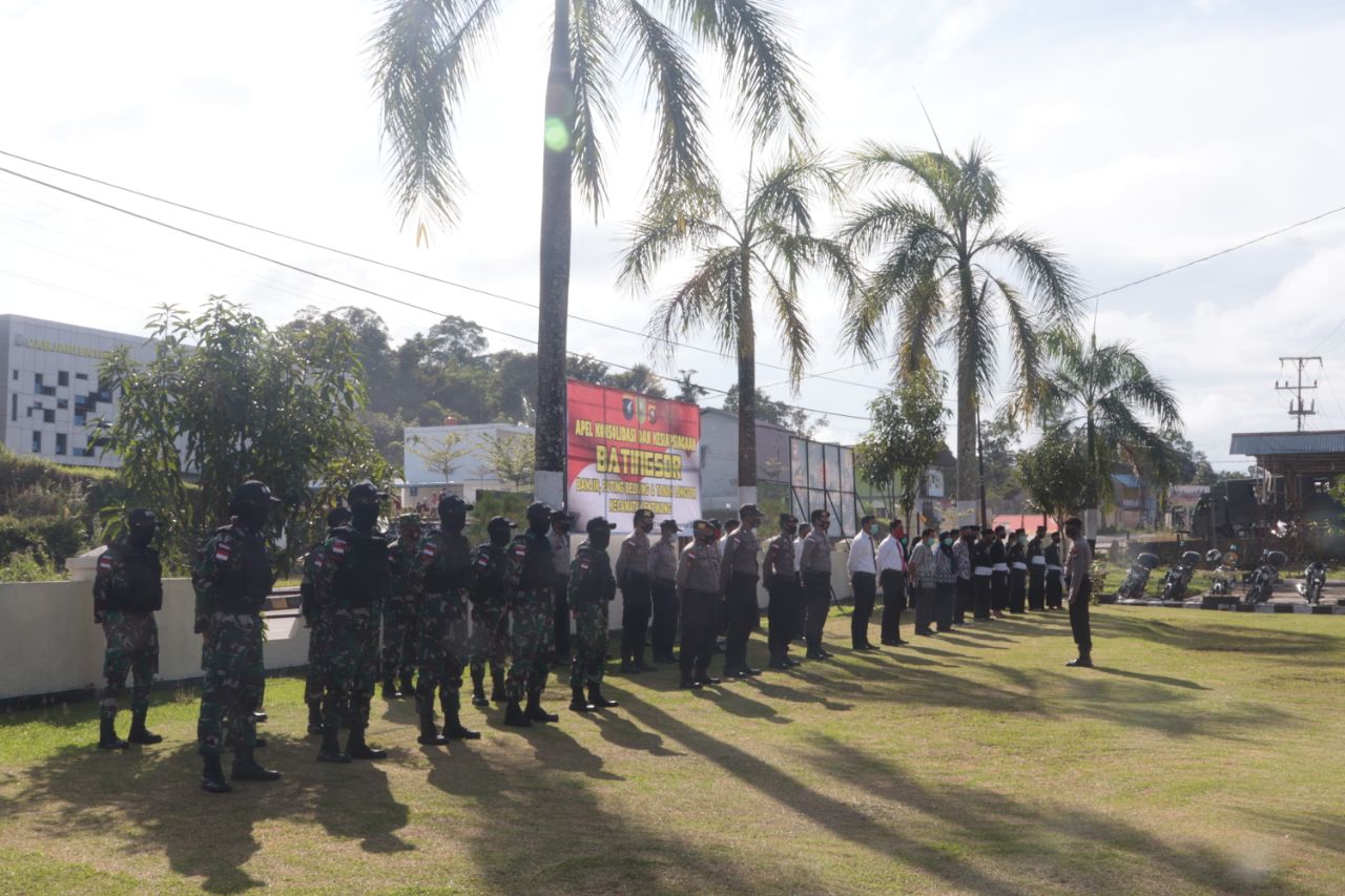 Satgas Yonif 642/Kps Menghadiri Apel Konsolidasi Kesiapsiagaan Banjir, Puting Beliung dan Longsor
