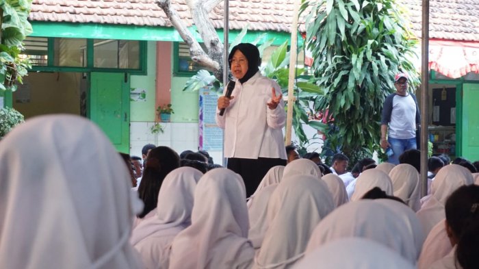 56 Siswi SMP Suka Sileti Tubuhnya Sendiri, Ini Yang Dilakukan Wali Kota Risma