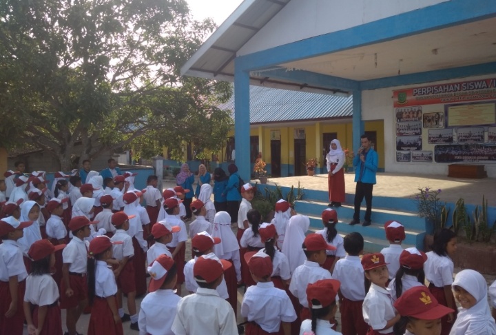 Sambangi Sekolah Dasar di Natuna, Mahasiswa KKL IAIN Pontianak Lakukan Ini