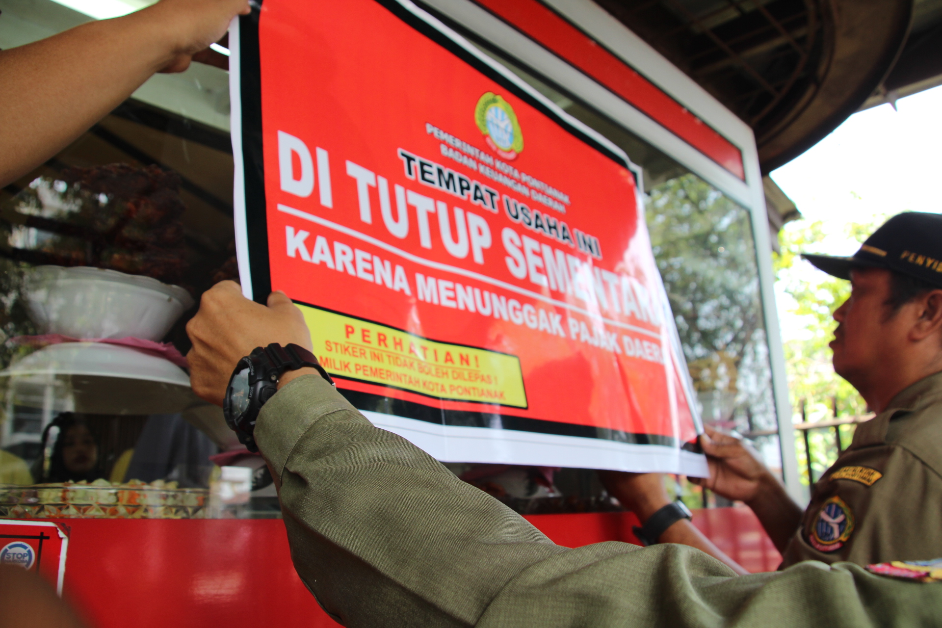 Tunggak Pajak, Dua RM di Pontianak Ditutup Sementara