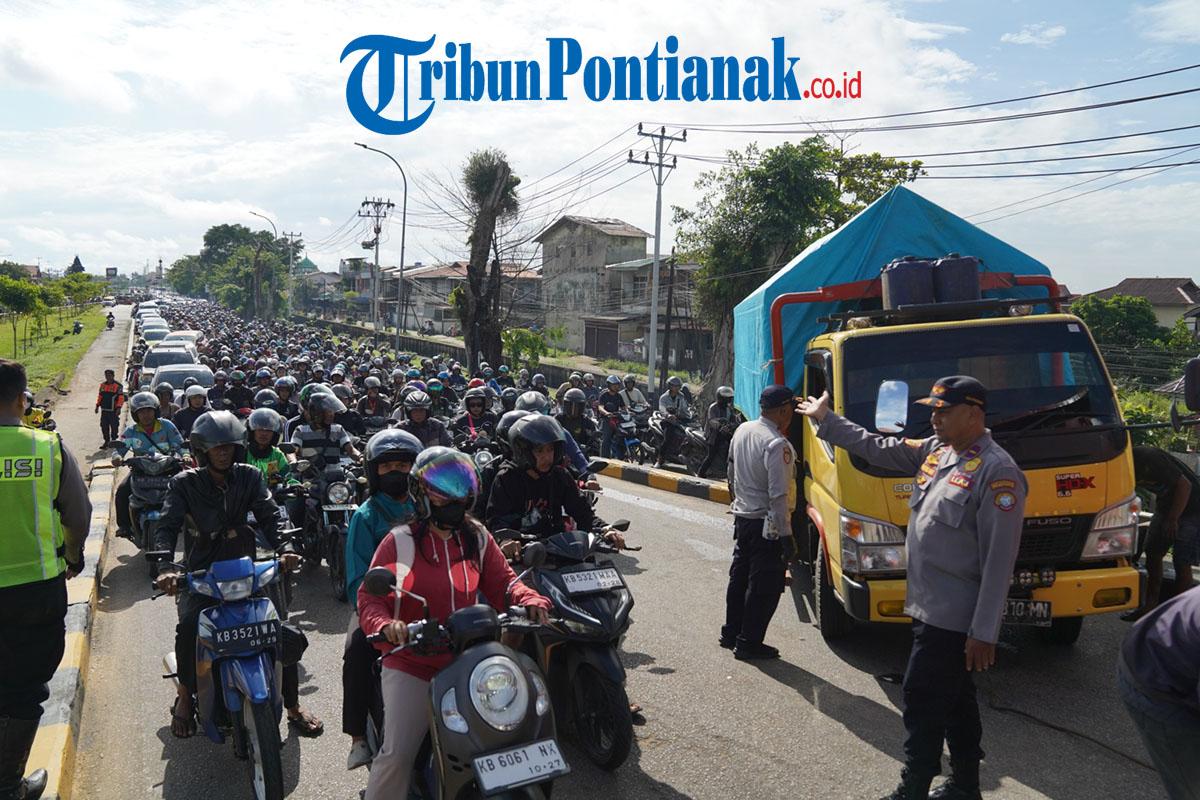 sejak-0300-WIB-dan-berhasil-dievakuasi-pada-pukul-0825-WIB.jpg