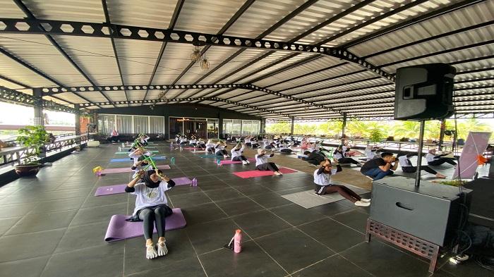 Selly Rahmawaty Ajak Kenali Keseruan Olahraga Poundfit, Bisa Melepas Stres