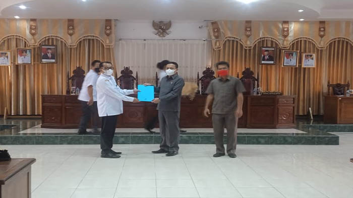 Pembahasan Raperda RPJMD Sekadau Sudah Masuki Tahap Jawaban Eksekutif Terhadap PU Fraksi-fraksi DPRD