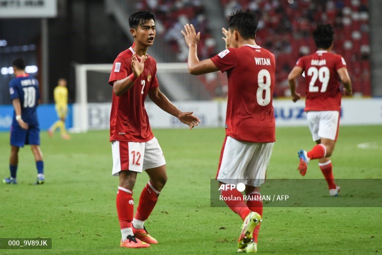 selebrasi-pemain-timnas-indonesia-pratama-arhan-alif-rifai-kiri-dan-witan-sulaeman.jpg
