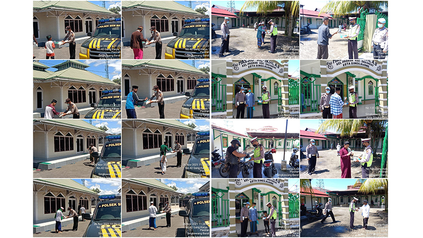 Personel Polsek Singkawang Bagikan Masker kepada Jemaah Shalat Jumat di Masjid