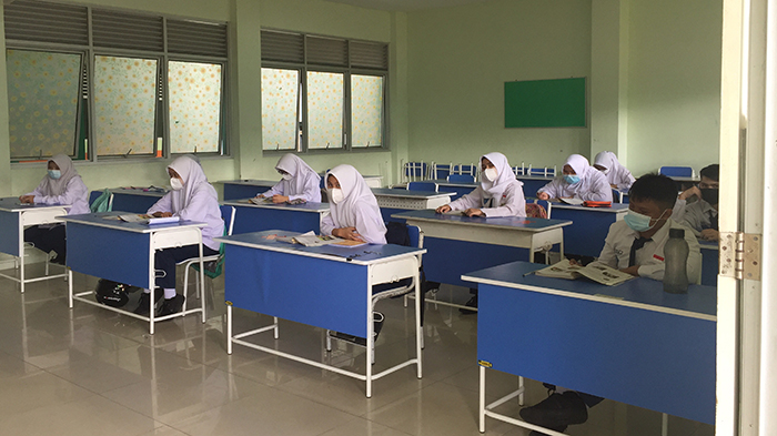 siswa-smpn-10-pontianak-sudah-mengikuti-proses-belajar-tatap-muka.jpg