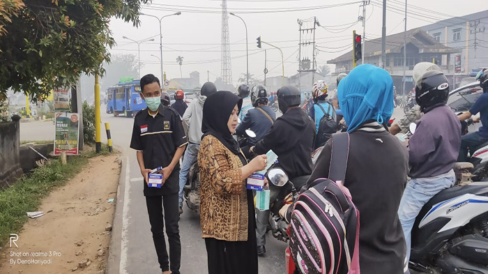 Satu Hari Setelah Dilantik, Anggota DPRD dari PKS turun ke Jalan