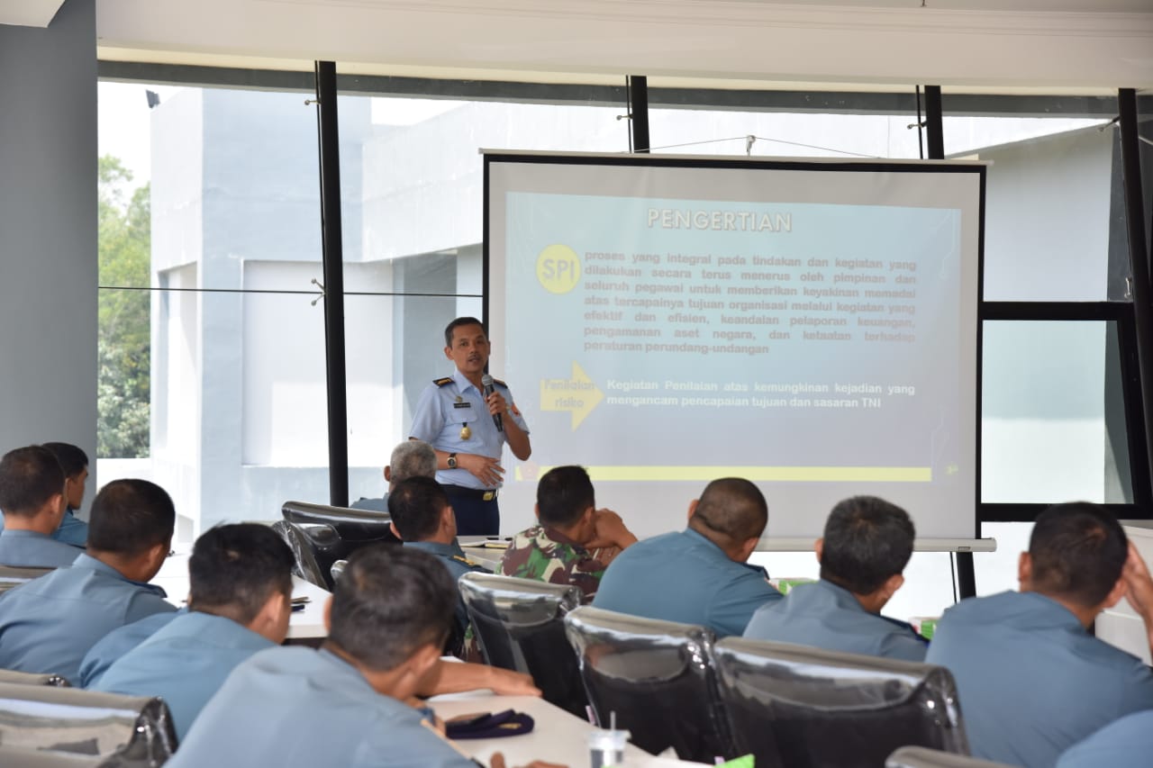 sosialisasi-reformasi-birokrasi-di-lantamal-xii-pontianak.jpg