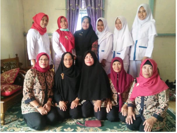 STIK Muhammadiyah Pontianak dan Puskesmas Serdam Sosialisasikan Teknik Pijat Batuk Pilek Pada Bayi