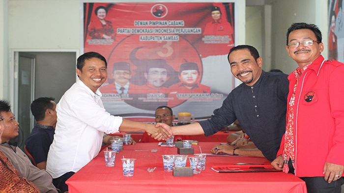 Suami Mantan Ketua KPU Kalbar Daftar Calon Bupati Sambas