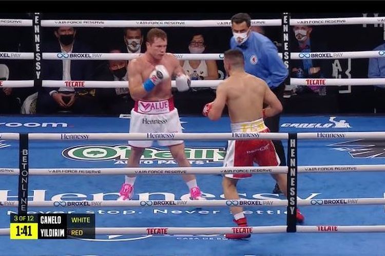 suasana-duel-tinju-dunia-canelo-alvarez-vs-avni-yildrim.jpg