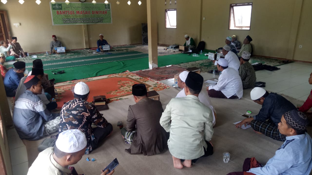 suasana-kegiatan-bahsul-masail-nu-mempawah.jpg