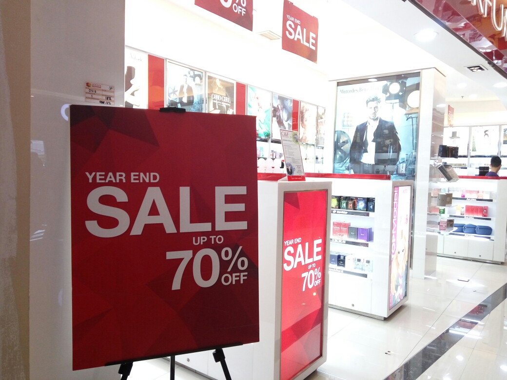 Momentum Akhir Tahun, C&F Parfumery Ayani Megamall Pontianak Diskon Hingga 70 Persen