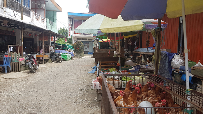 suasana-pasar-teratai-di-kelurahan-bumi-emas-kecamatan-bengkayang.jpg