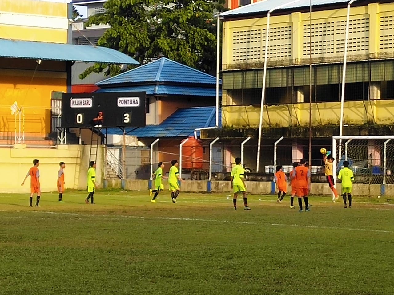 suasana-pertandingan-pontura-vs-wajah-baru-kompetisi-u15-pssi-kota-pontianak.jpg