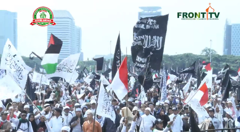 suasana-reuni-akbar-212-di-monas-minggu-2122018.jpg