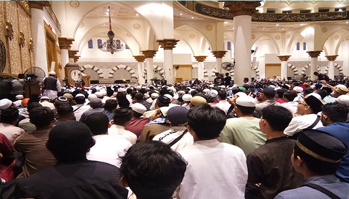 Jamaah Membludak Tablig Akbar Ustadz Abdul Somad (UAS) di Masjid Raya Mujahidin Pontianak