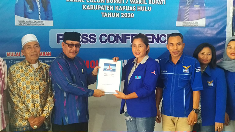 Enam Orang Bakal Calon Bupati dan Wakil Bupati Kapuas Hulu Daftar ke Partai Demokrat