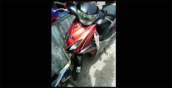 BREAKING NEWS: Tabrak Pagar Rumah Warga di Desa Kuala Dua, Pengendara Tanpa Identitas Tewas