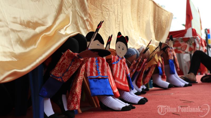 Unik, Siswa Cerlang Tampilkan Tari Dengkul 'Gong Xi'