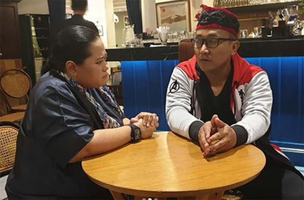 teddy-ternyata-temui-mbak-you-jelang-hasil-autopsi-lina-terkuak-ekspresi-saat-salaman-jadi-sorotan.jpg