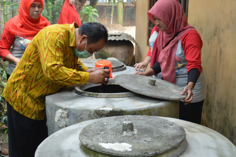 tempayan-jentik-jentik_20151103_135031.jpg