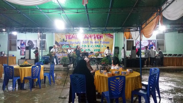 Hujan Deras Tak Padamkan Semangat Alumnus SMKN 4 Temu Kangen Lintas Angkatan