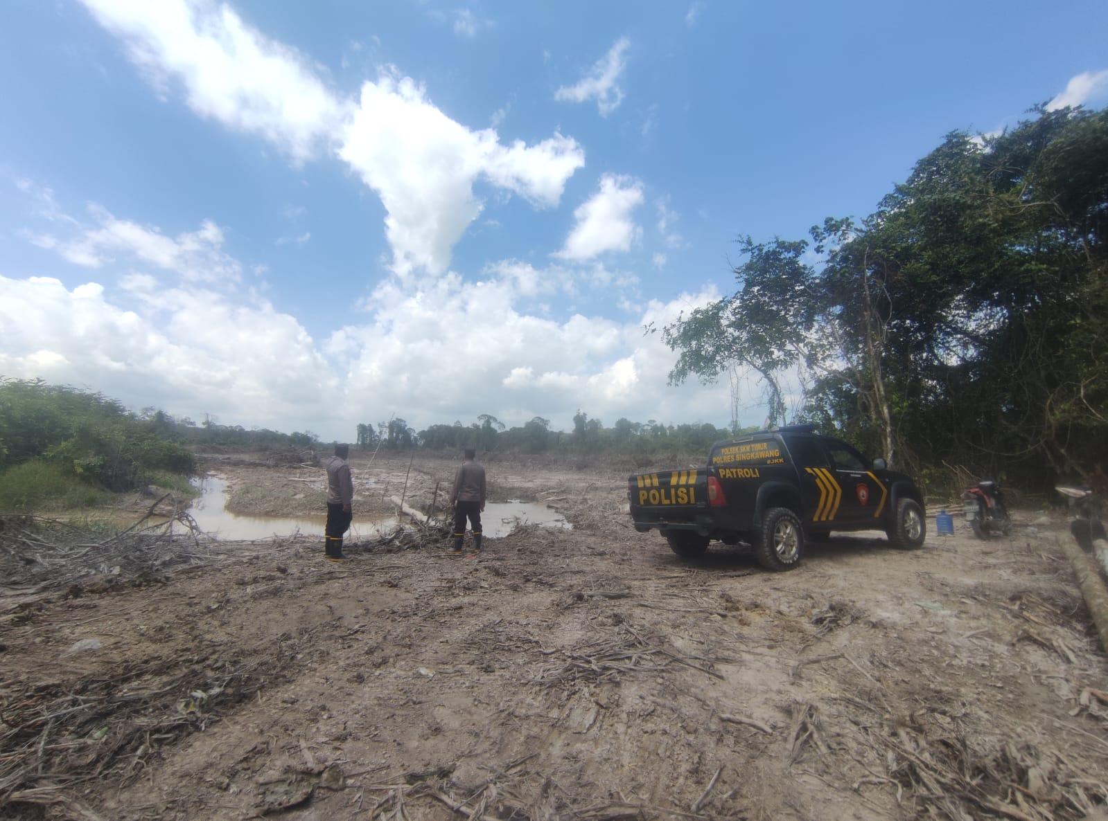 Kapolsek Singkawang Timur Tinjau Lahan Penanaman Jagung, Dukung Program Ketahanan Pangan di Pajintan