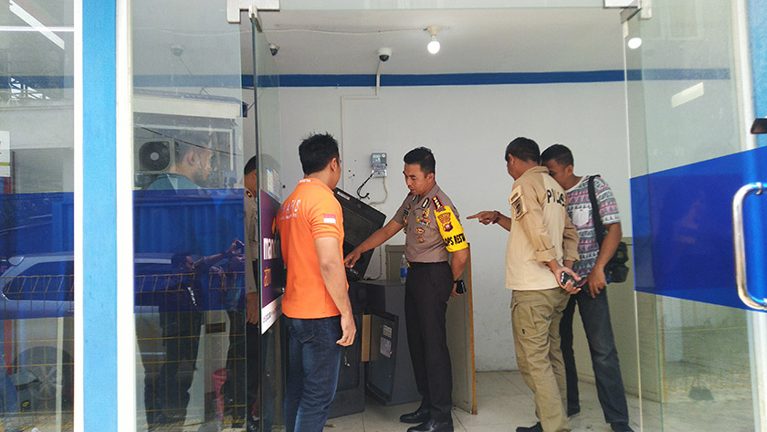 Polisi Kantongi Pelaku Pembobol dan Perusakan ATM BRI Pontianak Timur