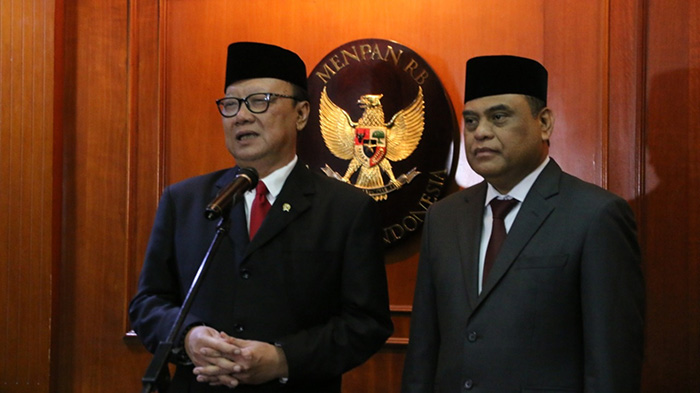 tjahjo-kumolo-sebagai-menteri-pendayagunaan-aparatur-negara-dan-reformasi-birokrasi-panrb.jpg