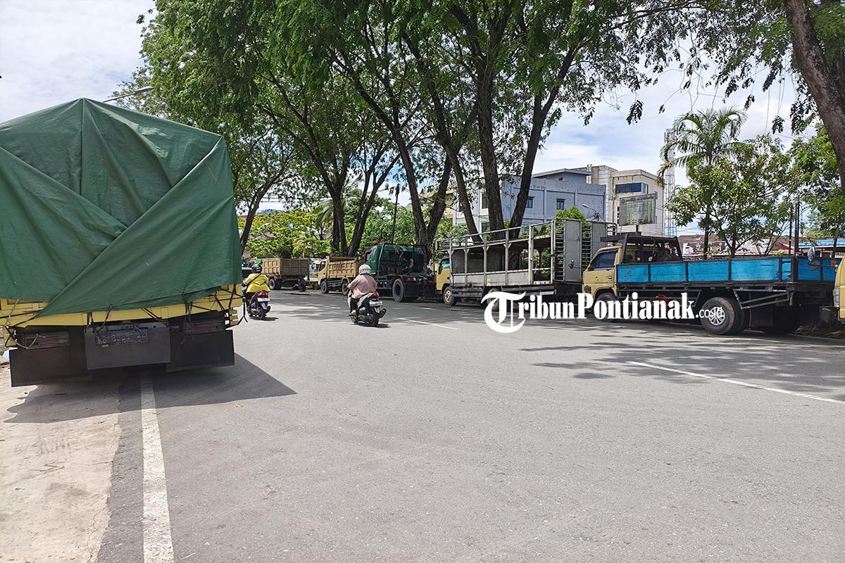 truk-angkutan-barang-43tdrfg.jpg