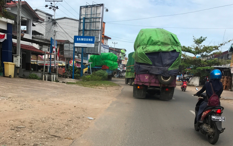 truk-over-kapasitas_20170818_203106.jpg