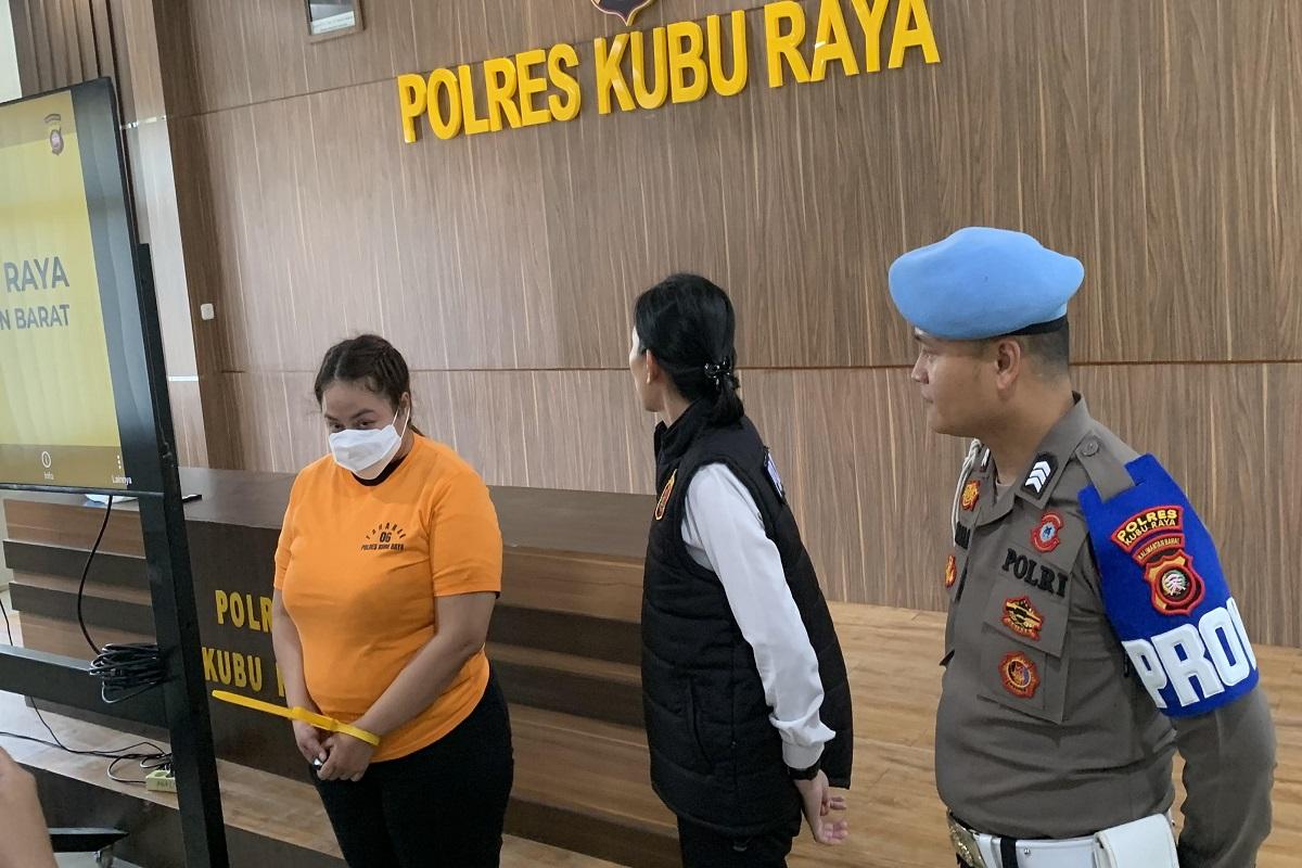 ungkap-sosok-AS-yang-merupakan-eks-kasir-bandara.jpg
