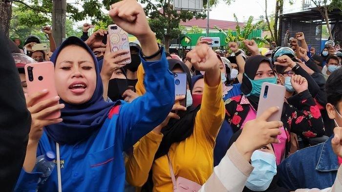 update-ump-2022-terbaru-lengkap-di-seluruh-provinsi-indonesia-bandingkan-dengan-gaji-buruh-2021.jpg